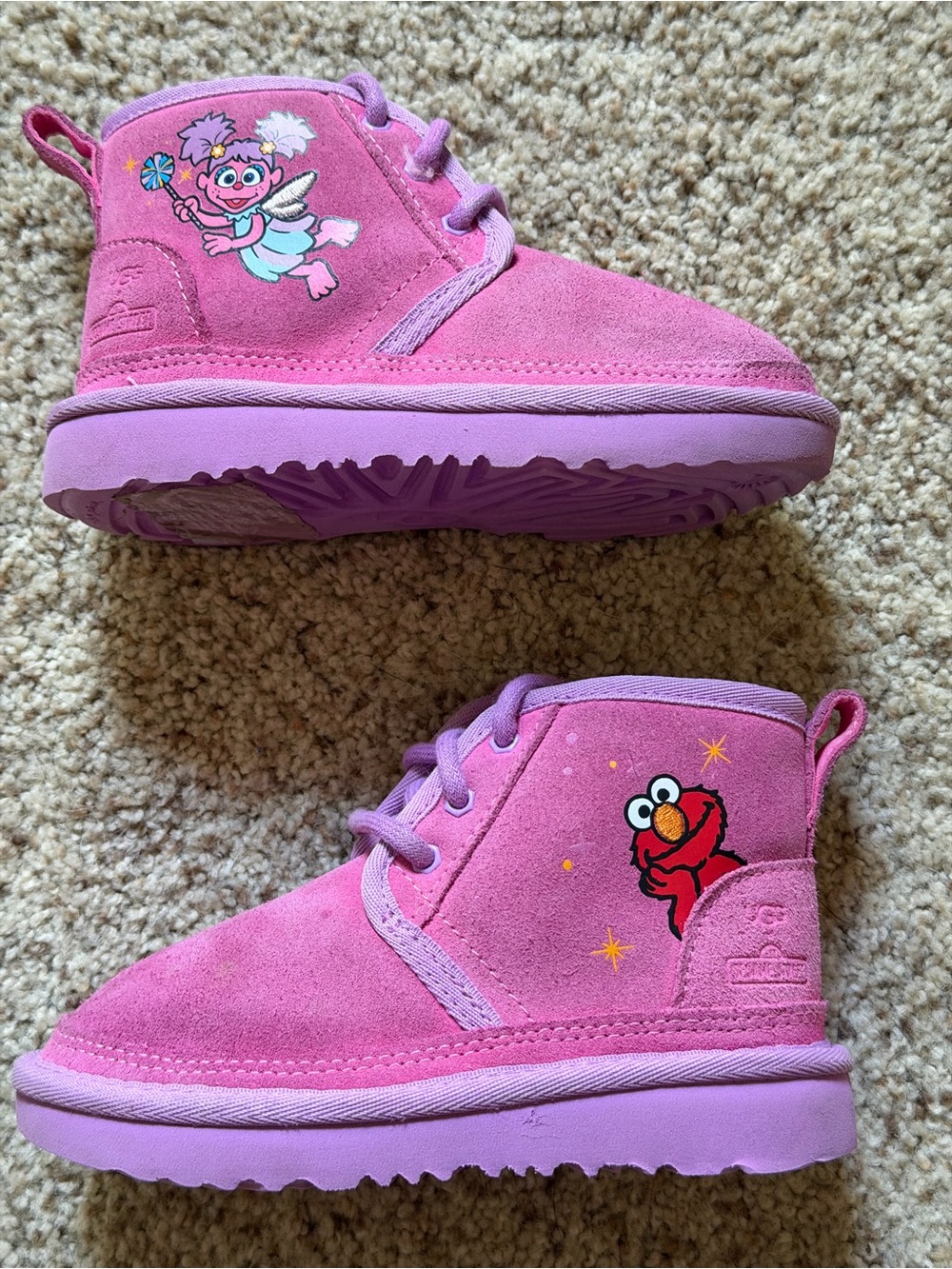 Kids UGG x Sesame Street Friends Neumel II Side-Zip Boot, 9C